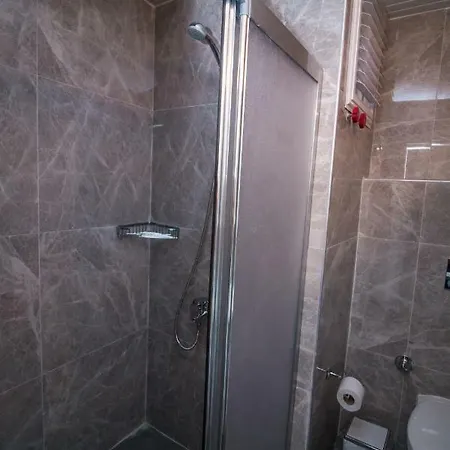 Parus Hotell 3*
